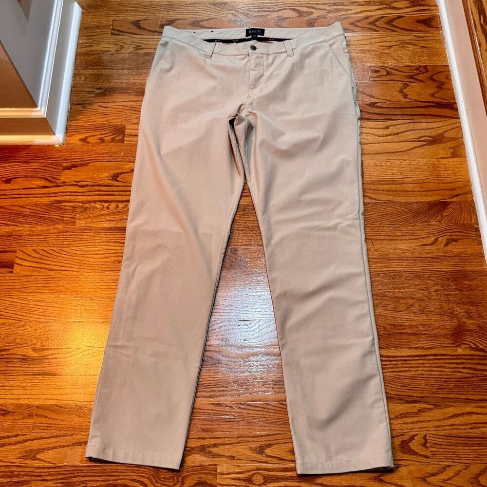 Rye 51 Voyager Chino Pants. Size 38. Tan.